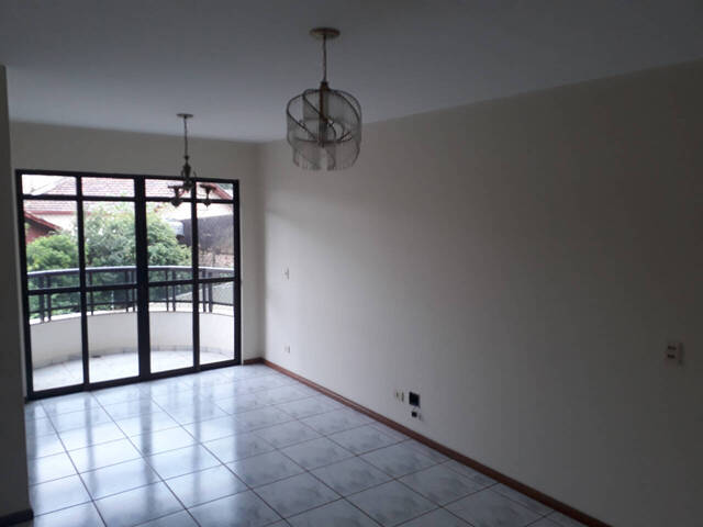 #35 - Apartamento para Venda em Arapongas - PR - 2