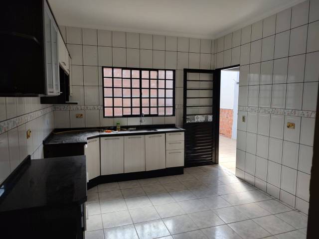 Casa para Venda em Arapongas - 4