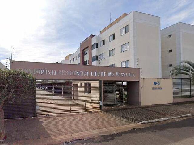 #93 - Apartamento para Venda em Arapongas - PR - 1