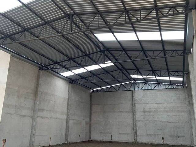 #126 - Barracão para Venda em Arapongas - PR - 2