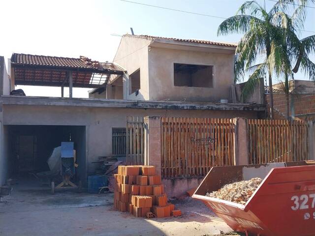 #182 - Sobrado para Venda em Arapongas - PR - 1