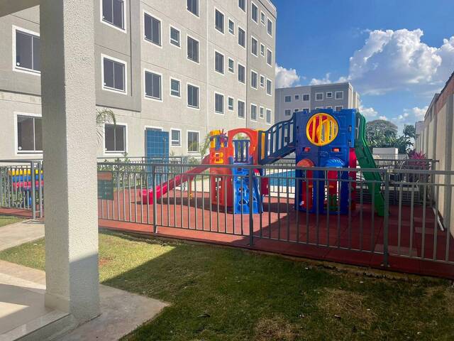 #187 - Apartamento para Venda em Arapongas - PR - 2