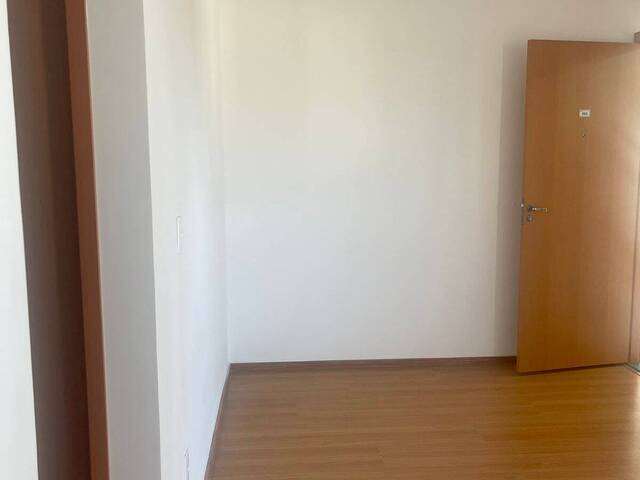 Apartamento para Venda em Arapongas - 5