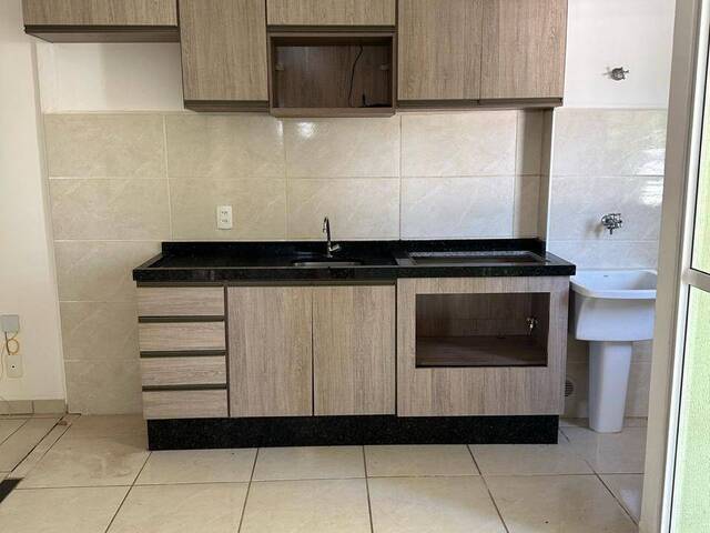 #188 - Apartamento para Venda em Arapongas - PR - 3