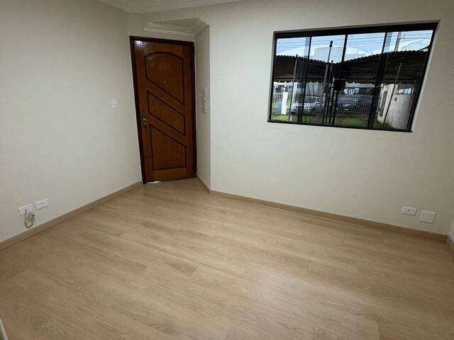 #229 - Apartamento para Venda em Arapongas - PR - 2