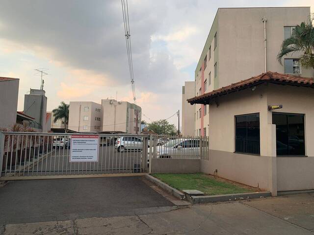#305 - Apartamento para Venda em Arapongas - PR - 1