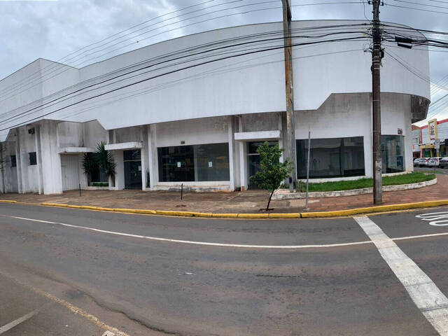 #357 - Salão Comercial para Locação em Arapongas - PR - 3