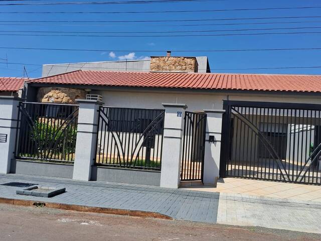 #364 - Casa para Venda em Arapongas - PR