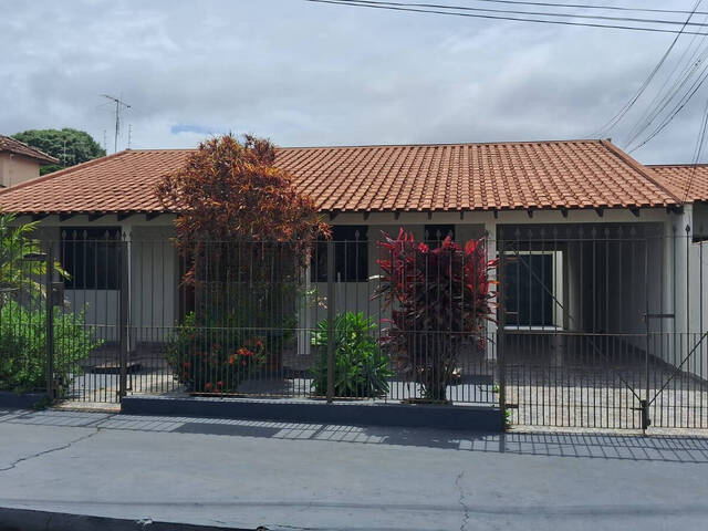 #383 - Casa para Locação em Arapongas - PR