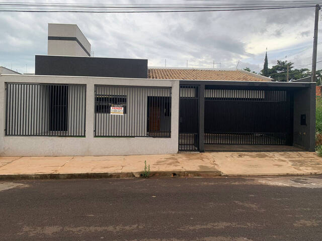#411 - Casa para Venda em Arapongas - PR