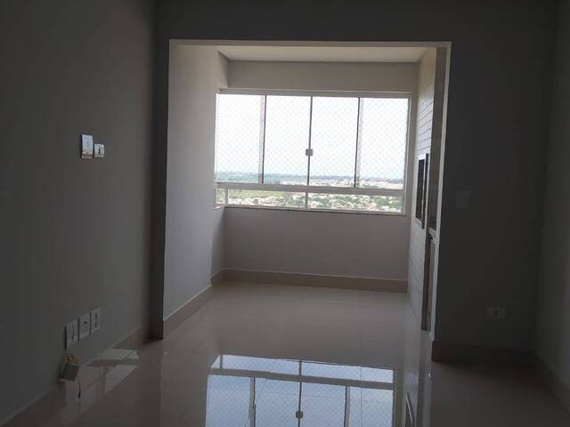 #475 - Apartamento para Venda em Arapongas - PR - 2