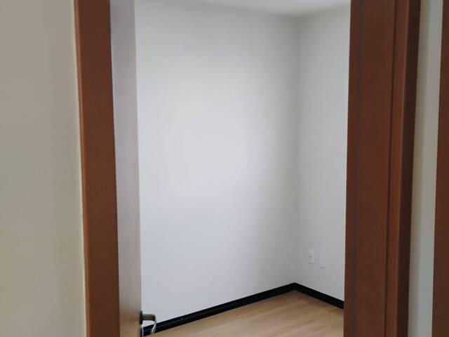 Apartamento para Venda em Arapongas - 5