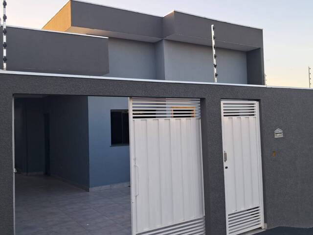 #549 - Casa para Venda em Arapongas - PR - 2