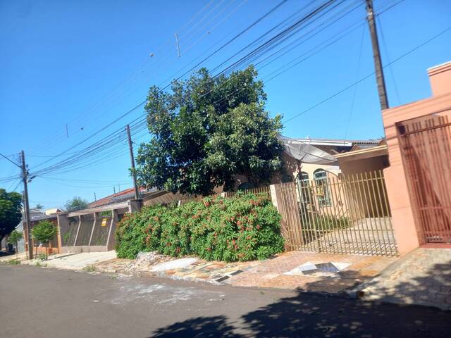 #560 - Casa para Venda em Arapongas - PR - 2