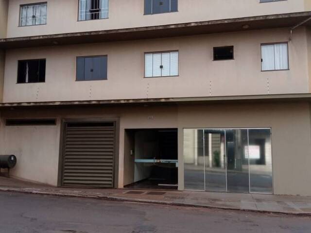 #587 - Apartamento para Locação em Arapongas - PR - 1