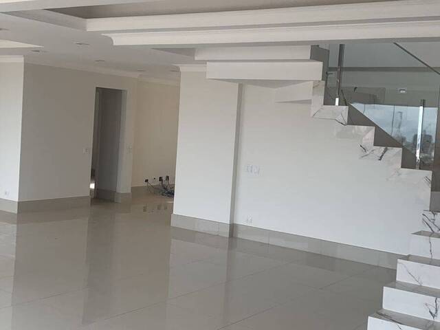 #597 - Apartamento para Venda em Arapongas - PR - 2