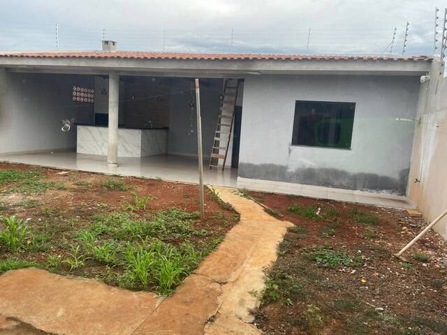 #606 - Casa para Locação em Arapongas - PR