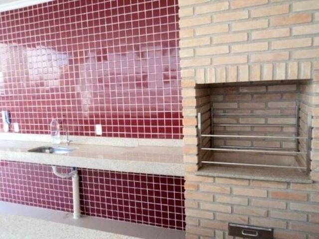 #643 - Apartamento para Venda em Arapongas - PR - 3