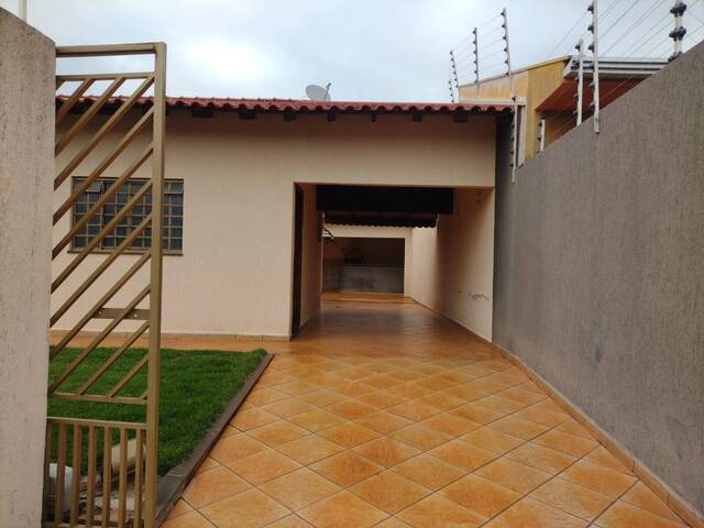 #663 - Casa para Locação em Arapongas - PR