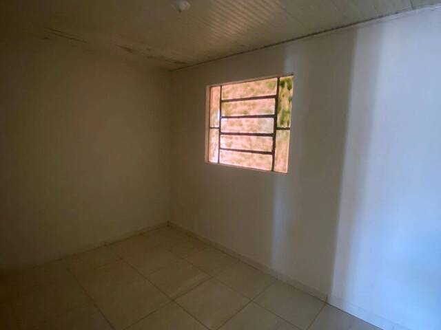 #664 - Casa para Locação em Arapongas - PR