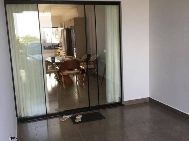 #691 - Casa para Venda em Arapongas - PR - 2