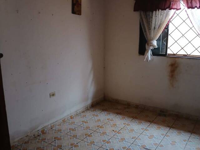#705 - Casa para Venda em Arapongas - PR - 3