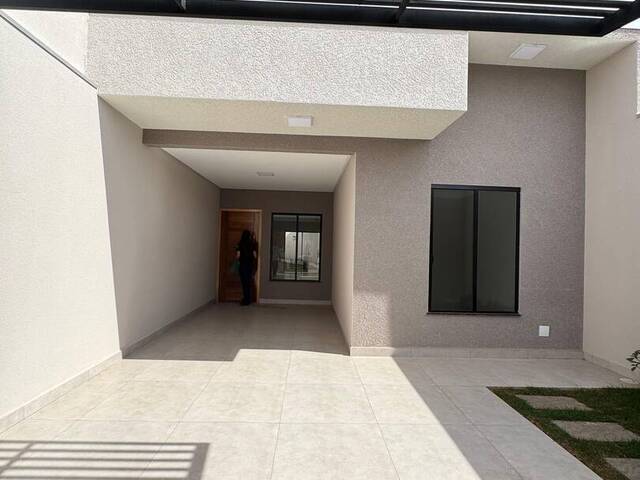 #764 - Casa para Venda em Arapongas - PR - 2