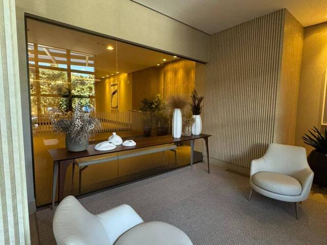 #808 - Apartamento para Venda em Arapongas - PR - 2