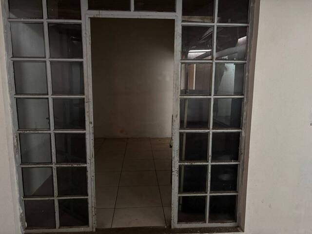 #810 - Barracão para Locação em Arapongas - PR - 2