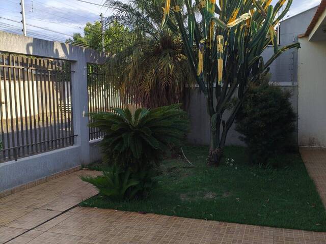 #851 - Casa para Venda em Arapongas - PR - 2