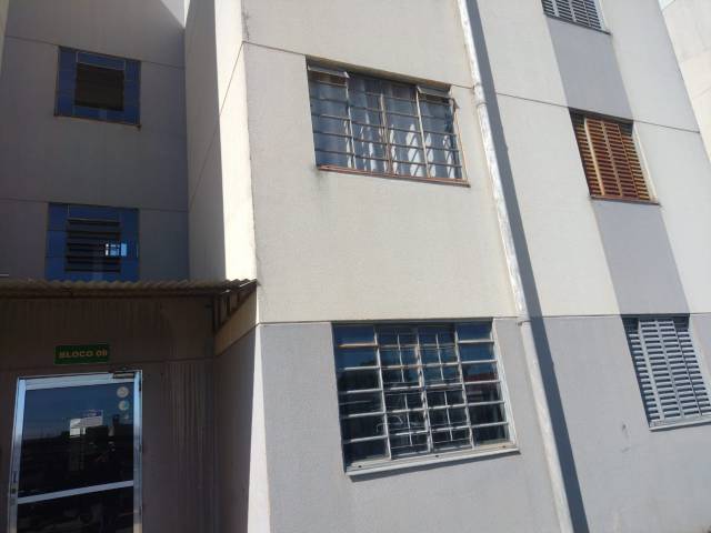 #877 - Apartamento para Locação em Arapongas - PR - 2