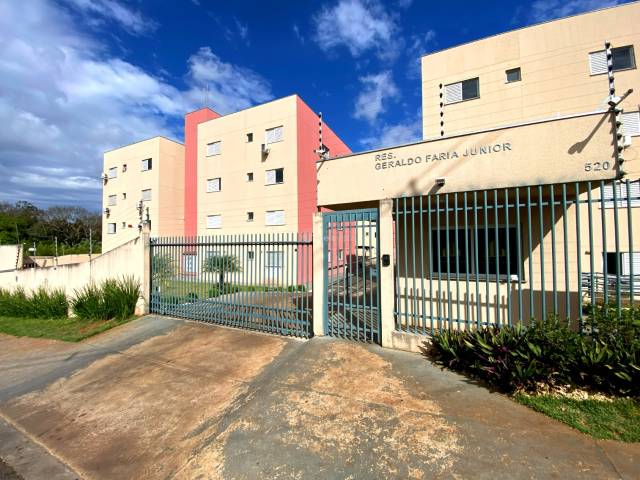 #895 - Apartamento para Venda em Arapongas - PR - 1