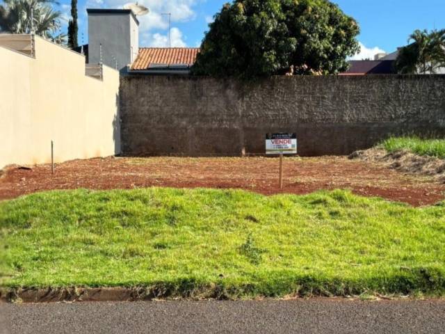 #878 - Terreno para Venda em Arapongas - PR