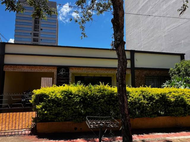 #906 - Casa para Venda em Arapongas - PR - 1