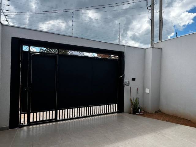 #912 - Casa para Venda em Arapongas - PR - 3