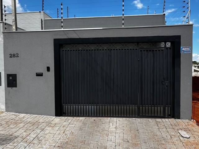 #912 - Casa para Venda em Arapongas - PR - 2