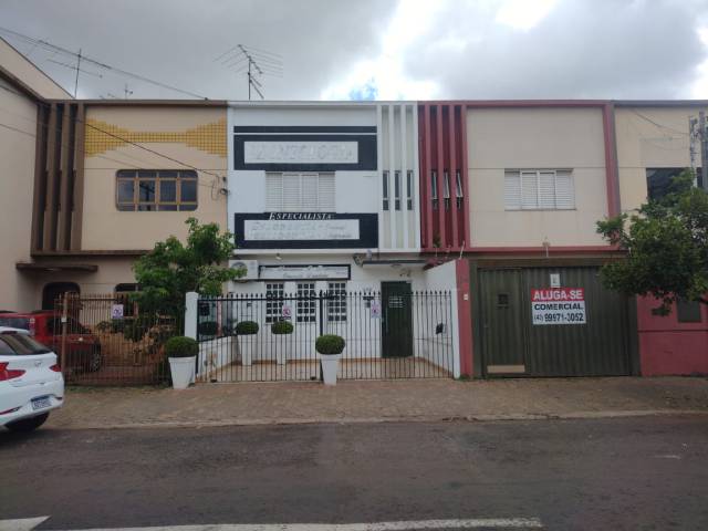 #911 - Sobrado para Venda em Arapongas - PR - 1