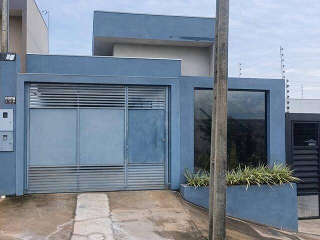 #919 - Casa para Venda em Arapongas - PR - 1