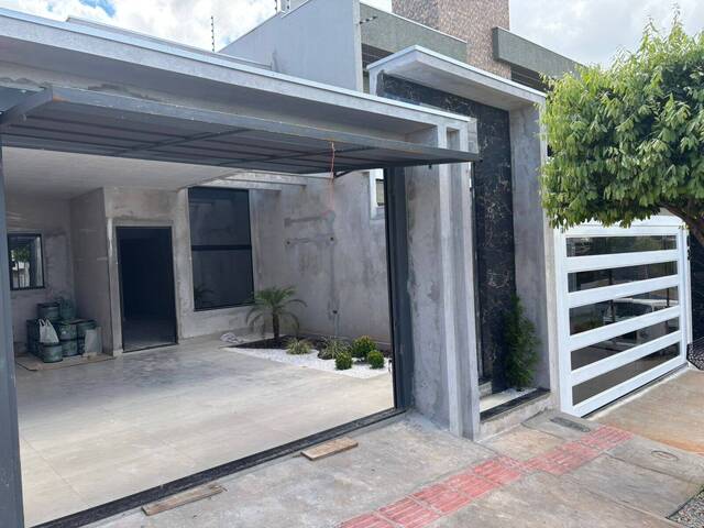 #921 - Casa para Venda em Arapongas - PR - 2