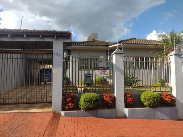 #922 - Casa para Venda em Arapongas - PR - 2