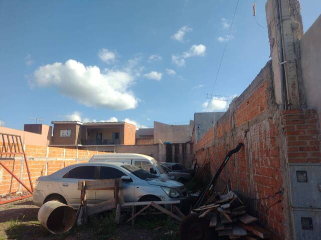 #927 - Casa para Venda em Arapongas - PR - 2