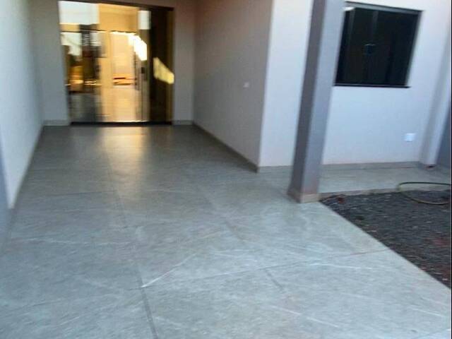 #935 - Casa para Venda em Arapongas - PR - 3