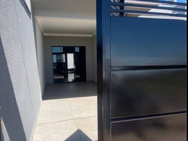 #935 - Casa para Venda em Arapongas - PR - 2