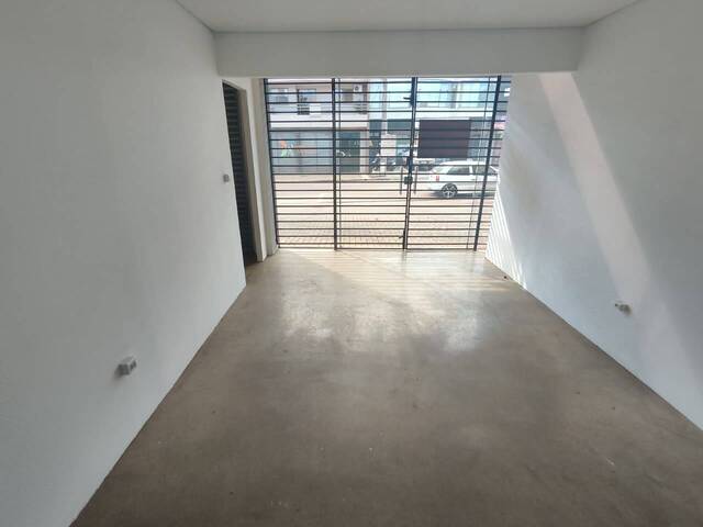 #942 - Barracão para Locação em Arapongas - PR - 2