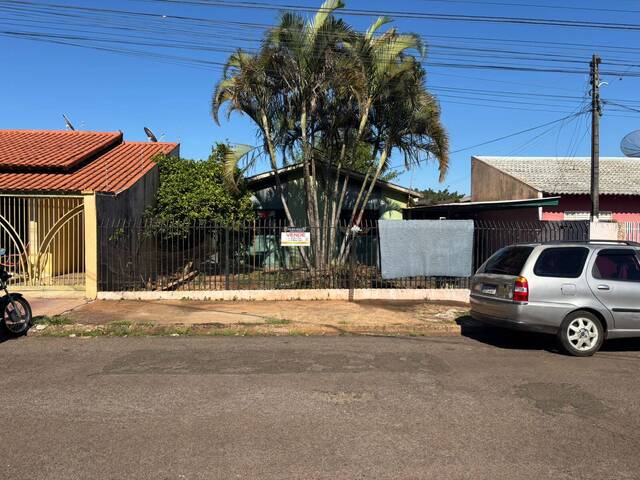 #951 - Casa para Venda em Arapongas - PR - 2