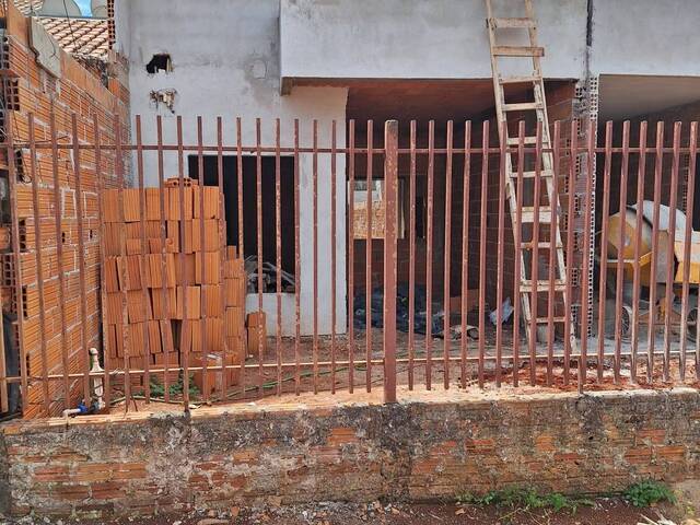 #964 - Casa para Venda em Arapongas - PR - 1