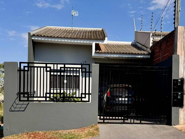 #980 - Casa para Venda em Arapongas - PR - 2