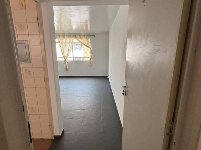 #982 - Apartamento para Locação em Arapongas - PR - 2