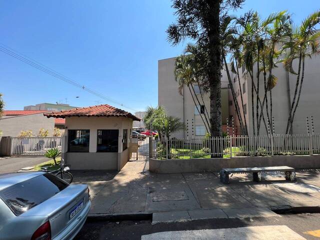 #982 - Apartamento para Locação em Arapongas - PR - 1