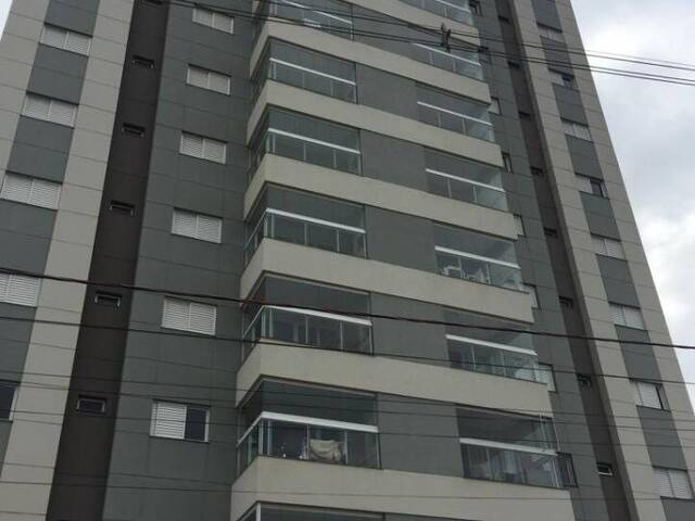 #985 - Apartamento para Venda em Arapongas - PR - 1